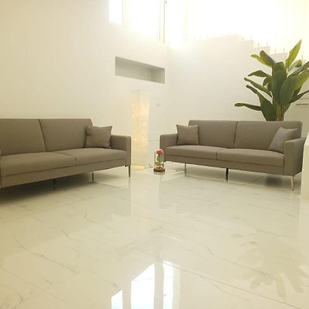 Elegant Basement Suite Orosei Kültér fotó