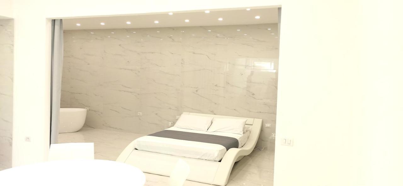Elegant Basement Suite Orosei Kültér fotó
