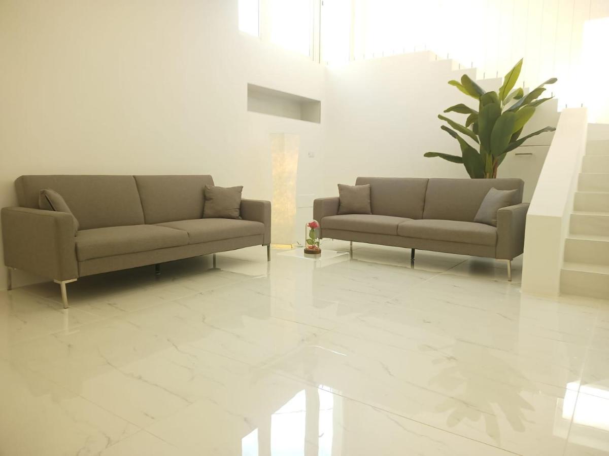 Elegant Basement Suite Orosei Kültér fotó