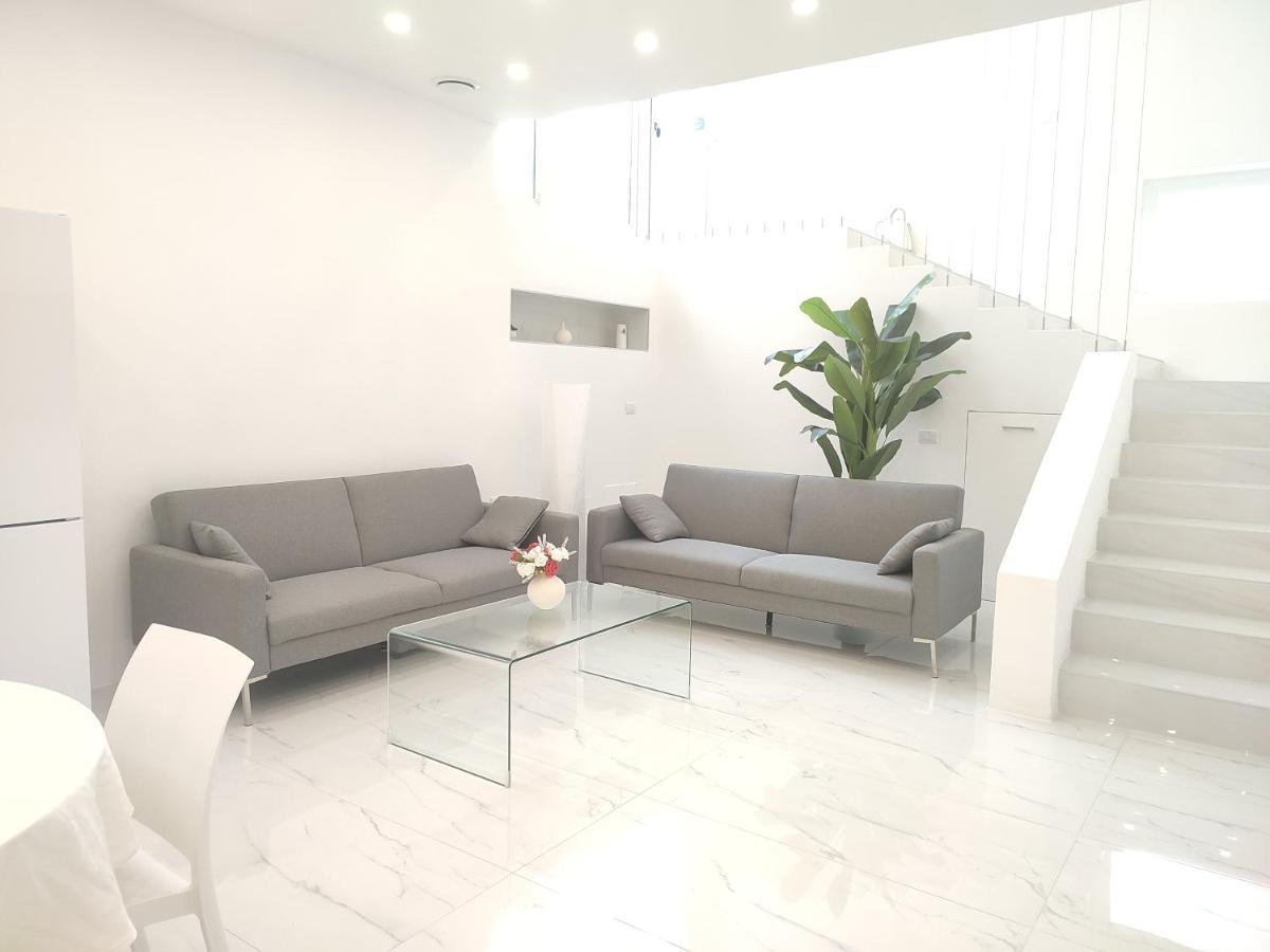 Elegant Basement Suite Orosei Kültér fotó